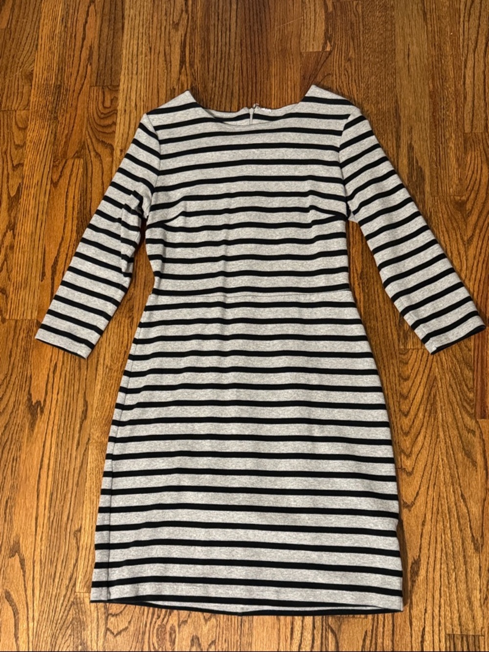 Old Navy Boatneck Long Sleeve Striped Sheath Dress - Black and Gray